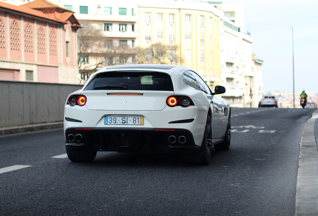 Ferrari GTC4Lusso