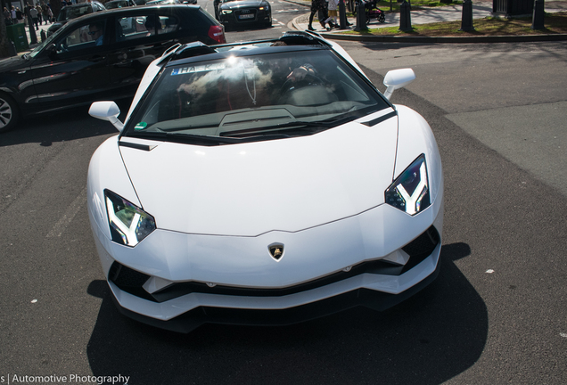 Lamborghini Aventador S LP740-4 Roadster