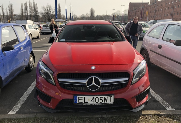 Mercedes-AMG GLA 45 X156