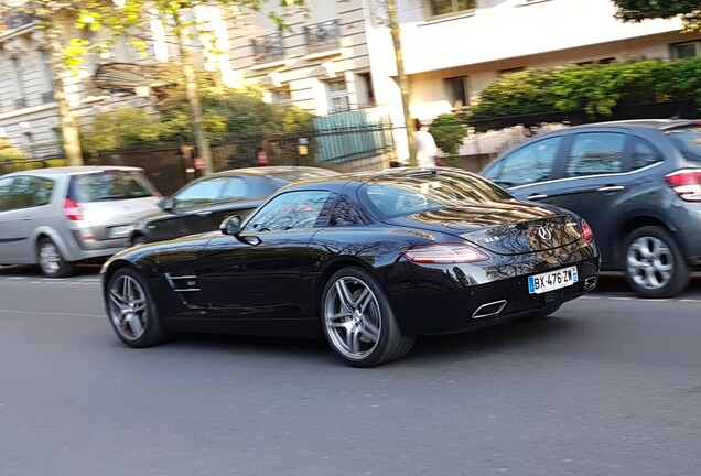 Mercedes-Benz SLS AMG