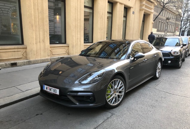 Porsche 971 Panamera Turbo S E-Hybrid