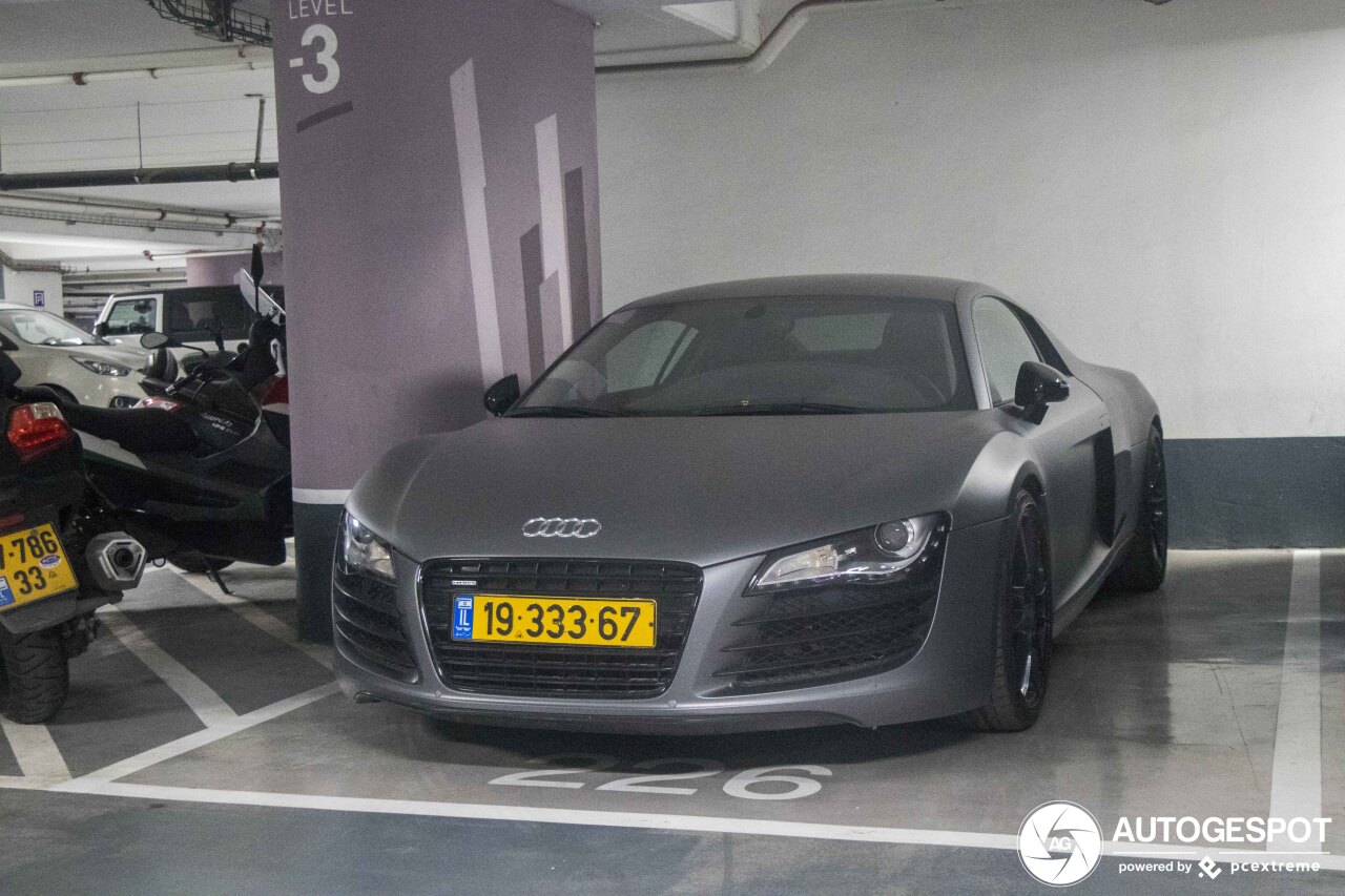 Audi R8