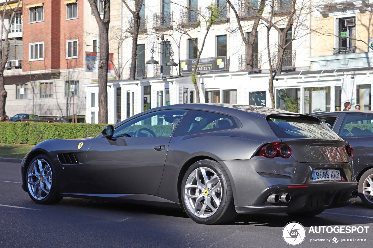 Ferrari GTC4Lusso T