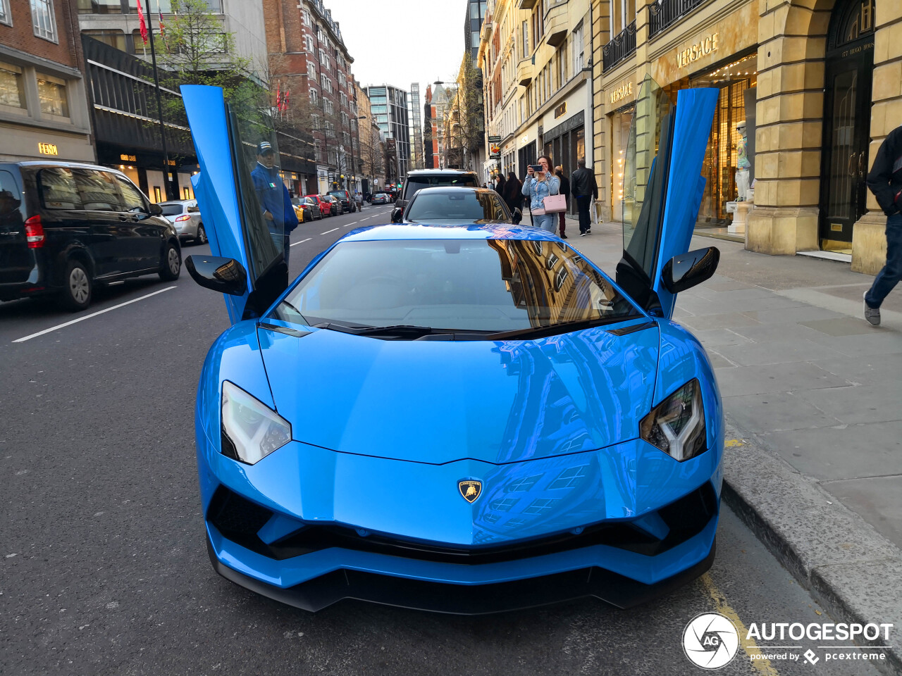 Lamborghini Aventador S LP740-4