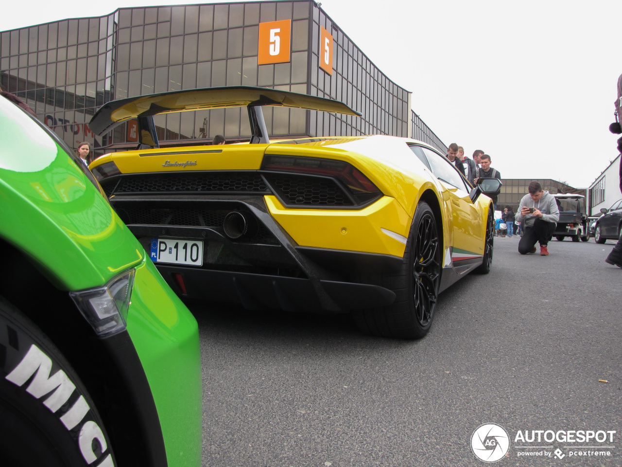 Lamborghini Huracán LP640-4 Performante