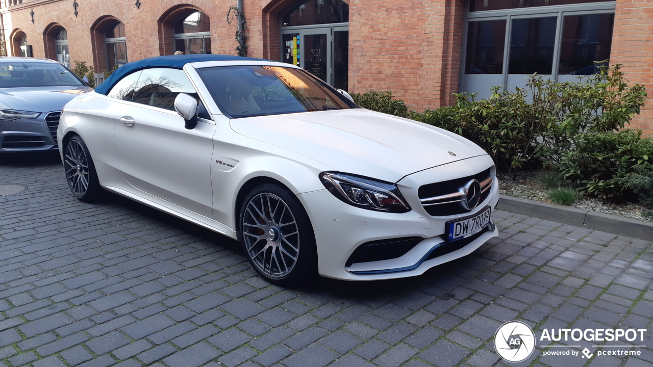 Mercedes-AMG C 63 S Convertible A205 Ocean Blue Edition