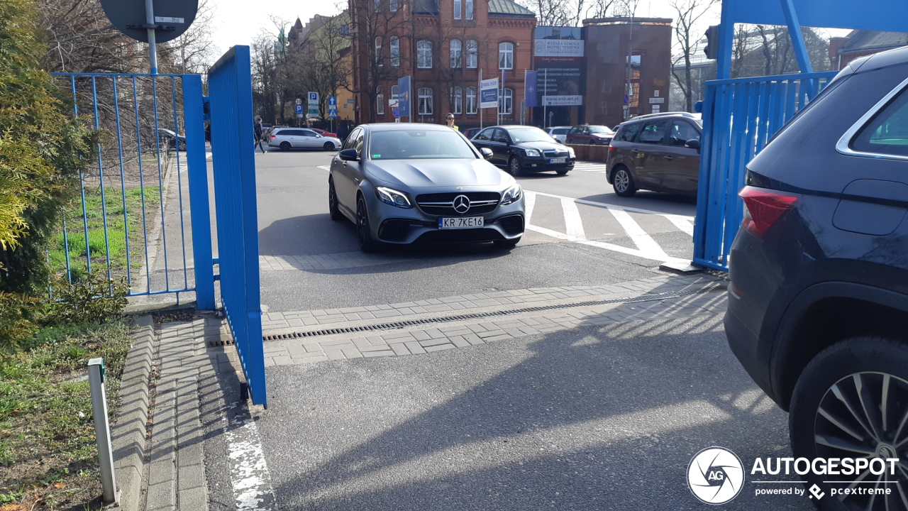 Mercedes-AMG E 63 S W213