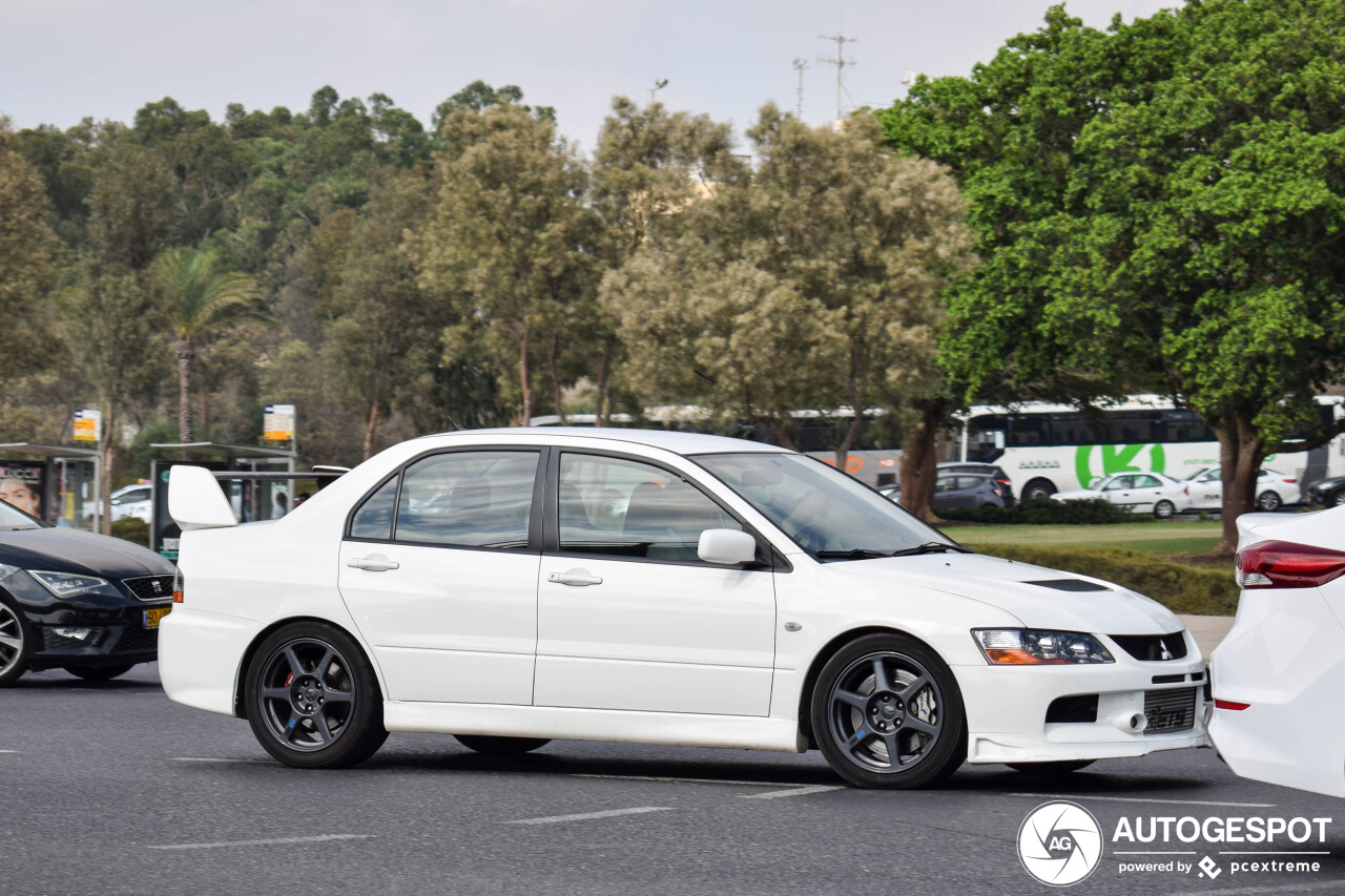 Mitsubishi Lancer Evolution IX