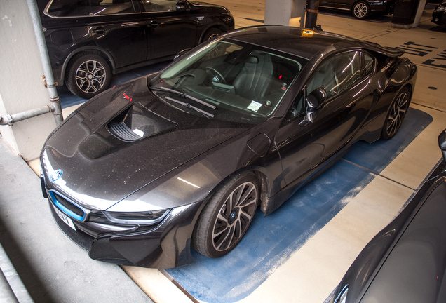 BMW i8