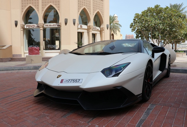 Lamborghini Aventador LP720-4 Roadster 50° Anniversario