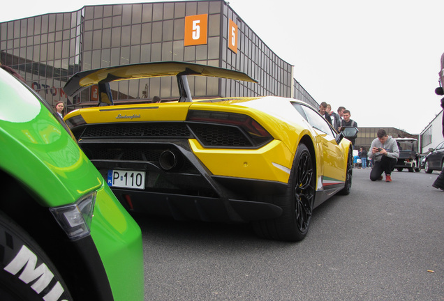 Lamborghini Huracán LP640-4 Performante