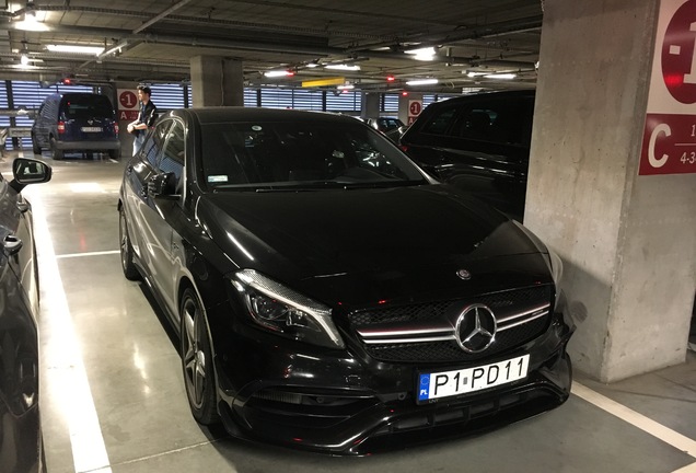 Mercedes-AMG A 45 W176 2015