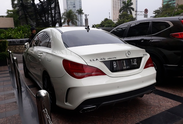 Mercedes-Benz CLA 45 AMG C117