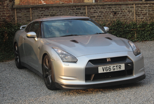 Nissan GT-R