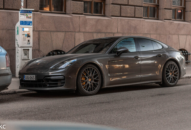 Porsche 971 Panamera Turbo S E-Hybrid