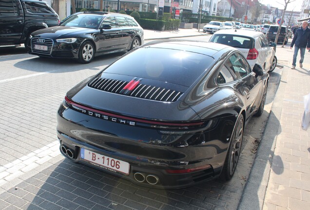 Porsche 992 Carrera 4S