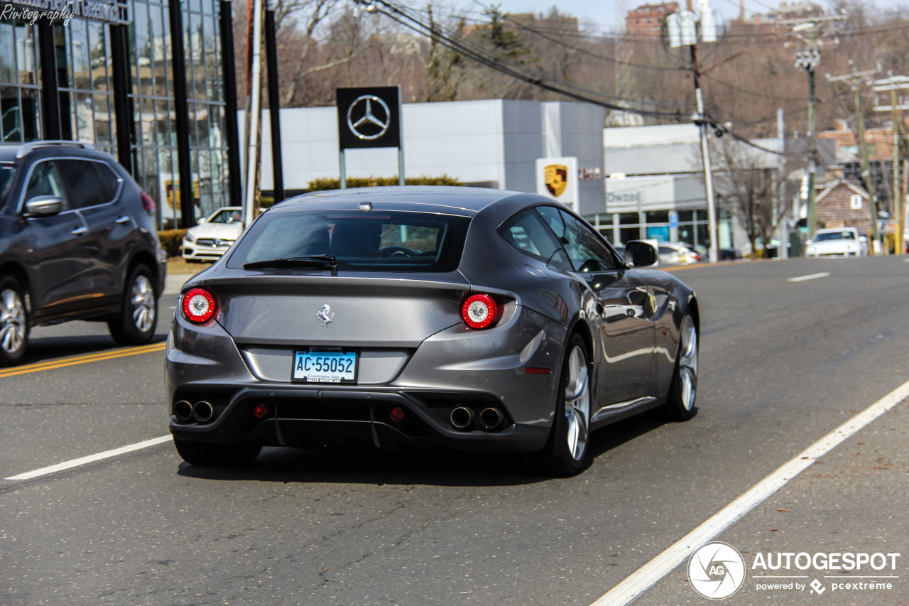 Ferrari FF