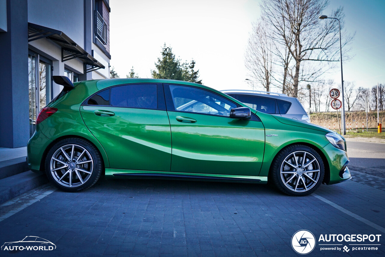 Mercedes-AMG A 45 W176 2015