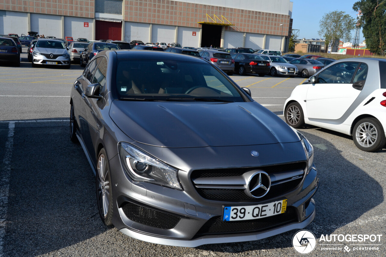 Mercedes-AMG CLA 45 Shooting Brake X117