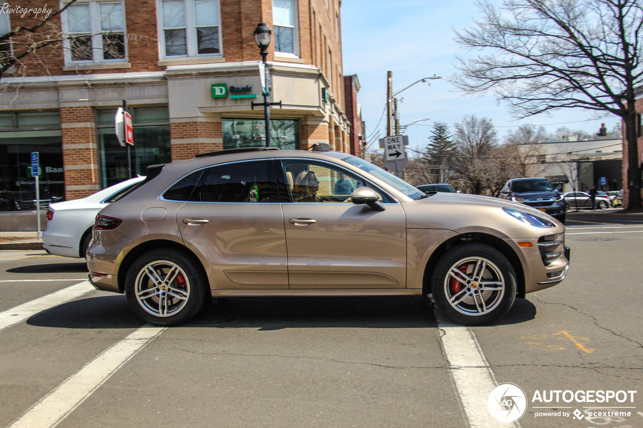 Porsche 95B Macan Turbo