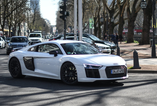 Audi R8 V10 Plus 2015