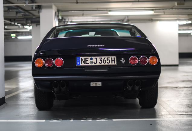 Ferrari 365 GTC/4