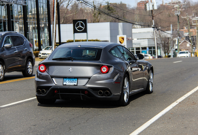 Ferrari FF