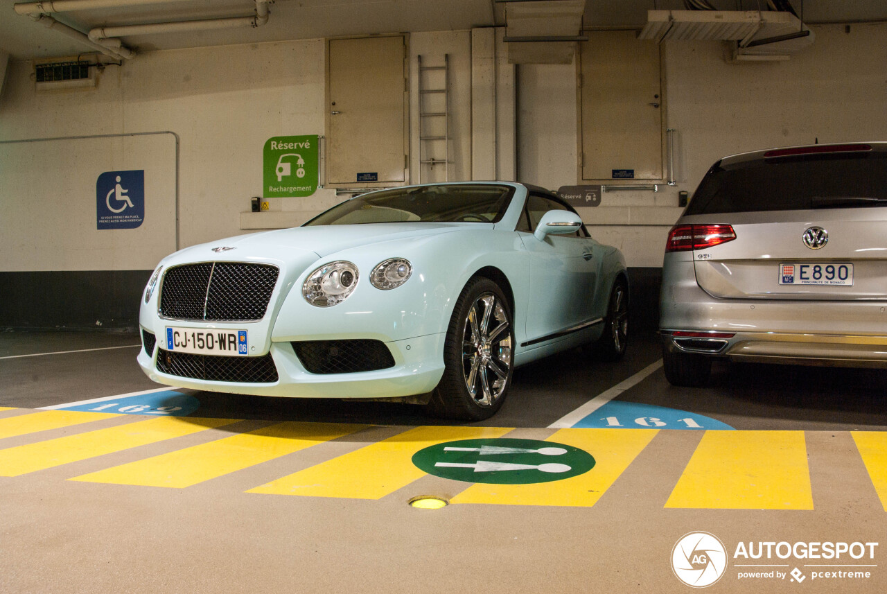 Bentley Continental GTC V8