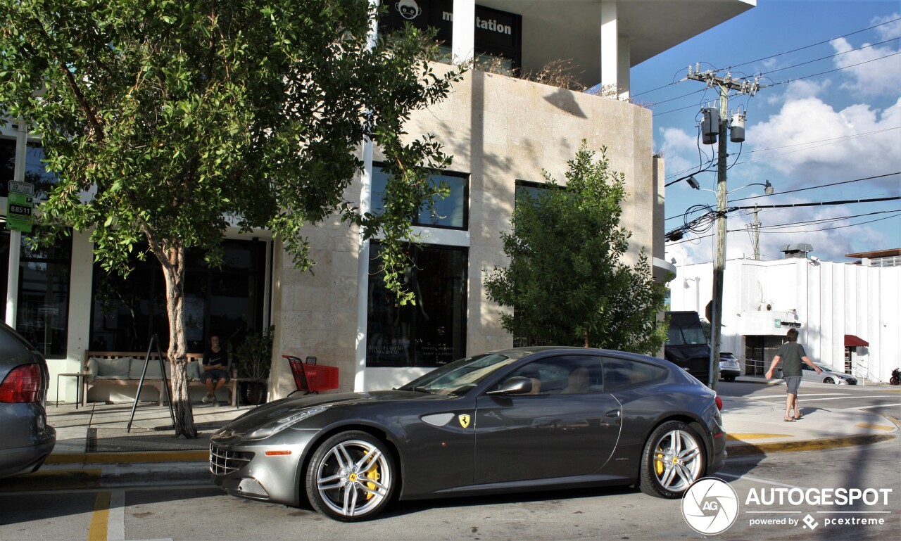 Ferrari FF