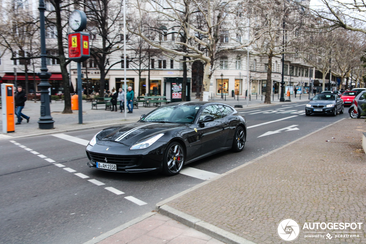 Ferrari GTC4Lusso T