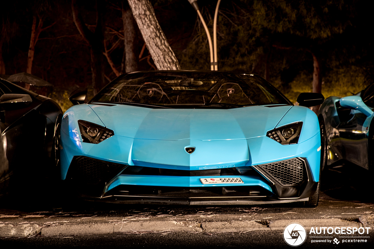 Lamborghini Aventador LP750-4 SuperVeloce Roadster