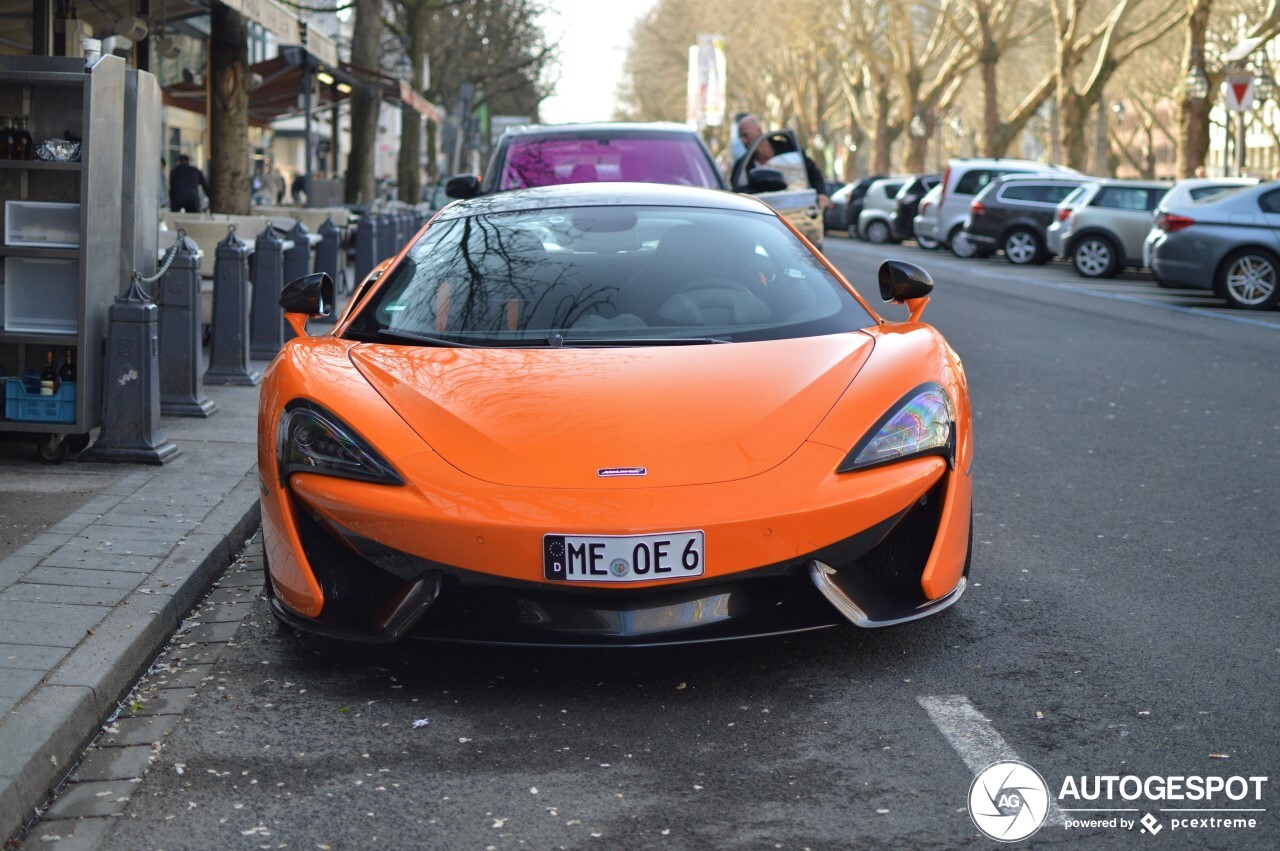 McLaren 570S