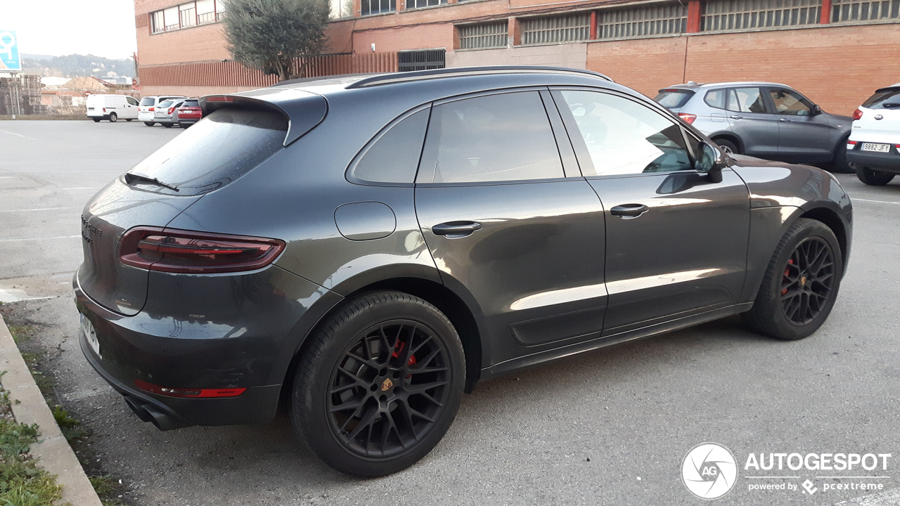 Porsche 95B Macan GTS