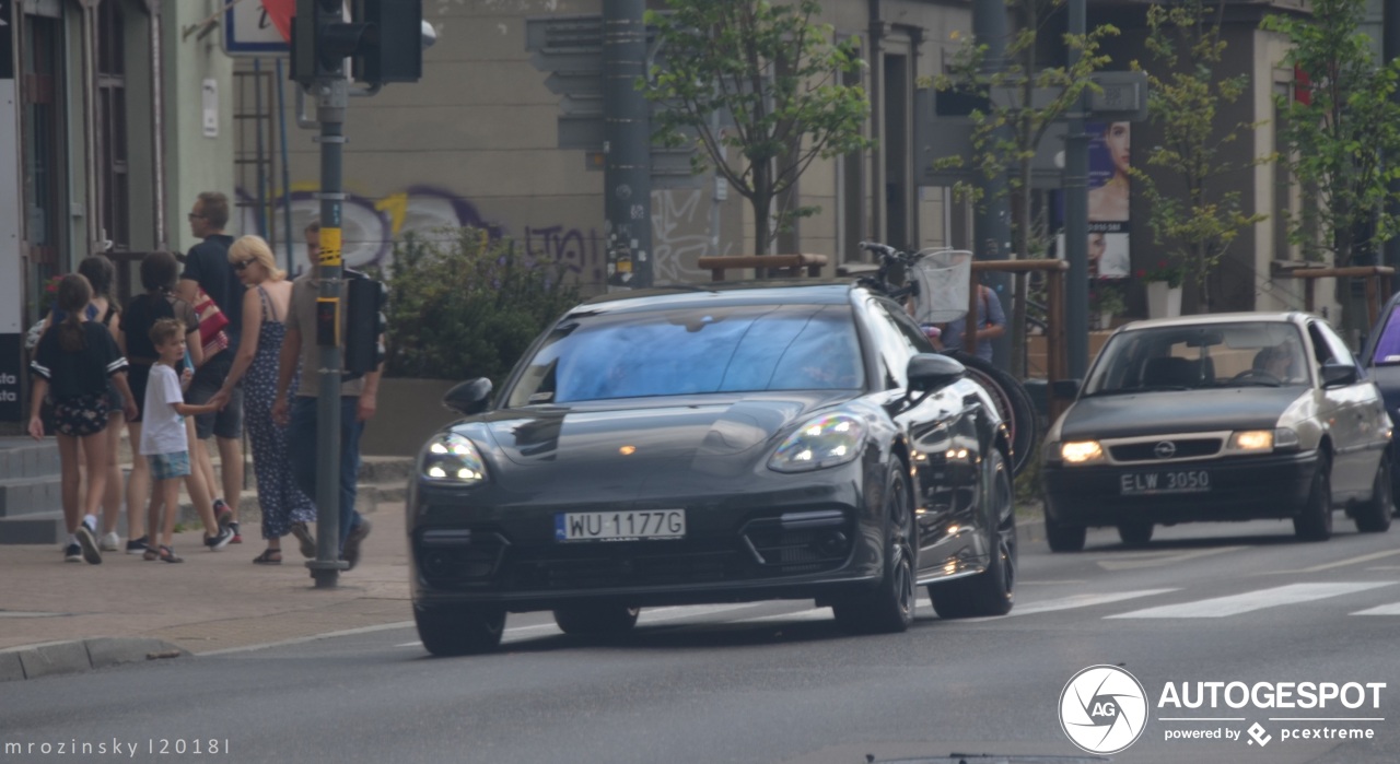 Porsche 971 Panamera Turbo Sport Turismo