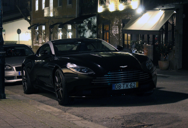 Aston Martin DB11