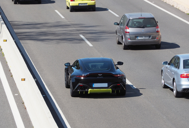 Aston Martin V8 Vantage 2018