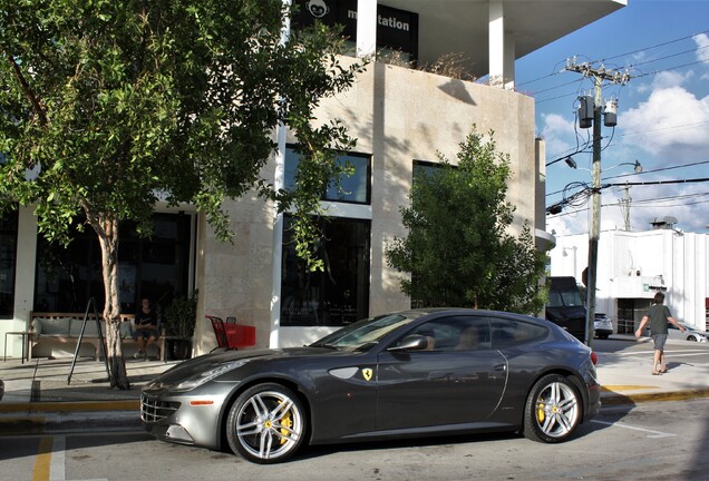 Ferrari FF