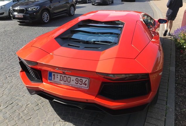 Lamborghini Aventador LP700-4