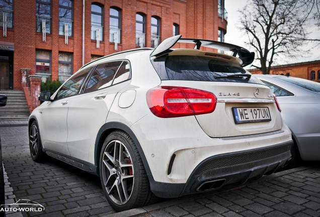 Mercedes-Benz GLA 45 AMG X156