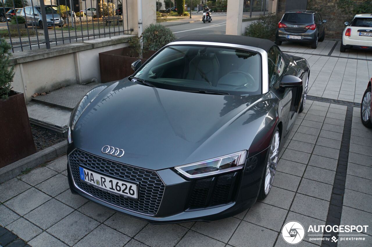 Audi R8 V10 Spyder 2016