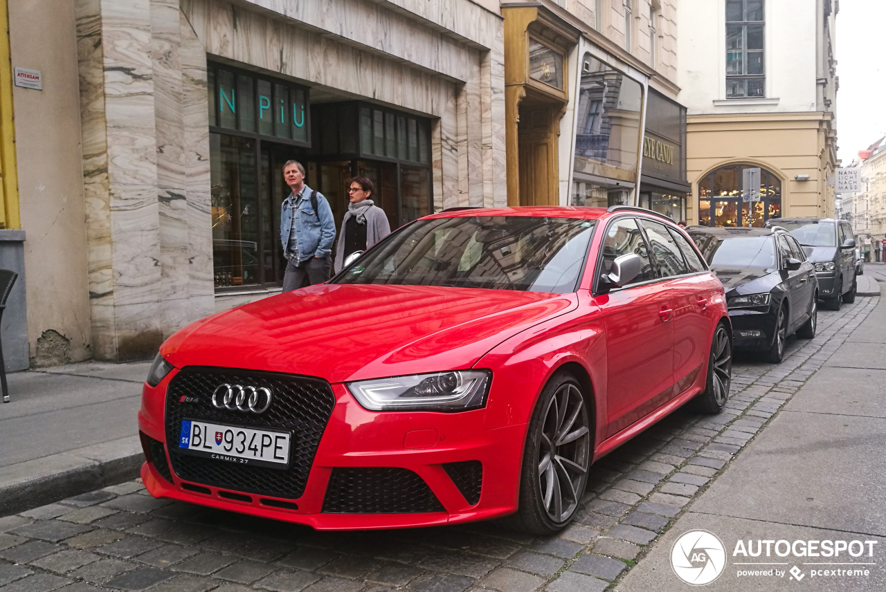 Audi RS4 Avant B8