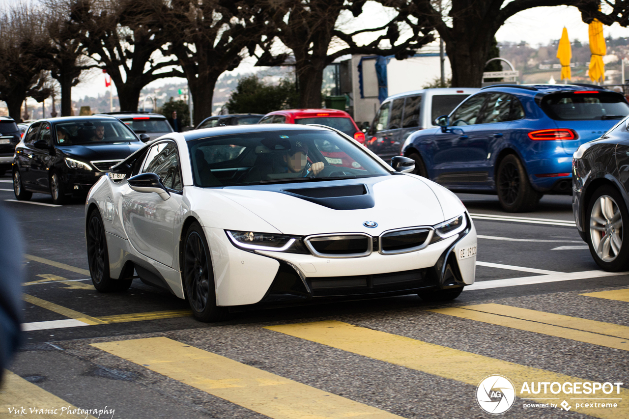 BMW i8