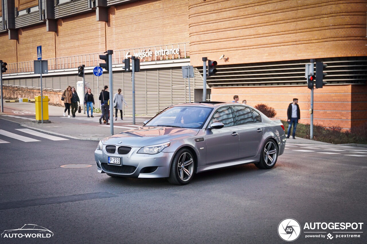 BMW M5 E60 2005