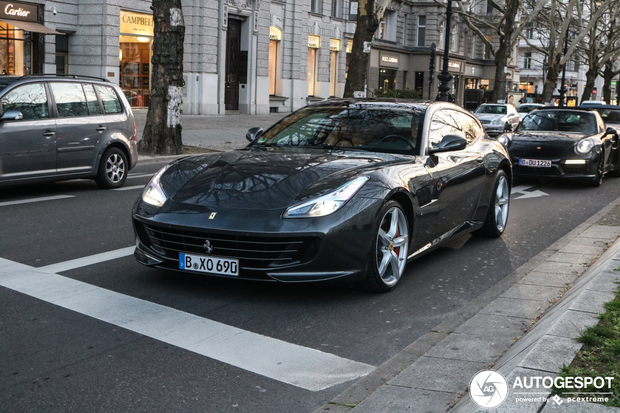 Ferrari GTC4Lusso