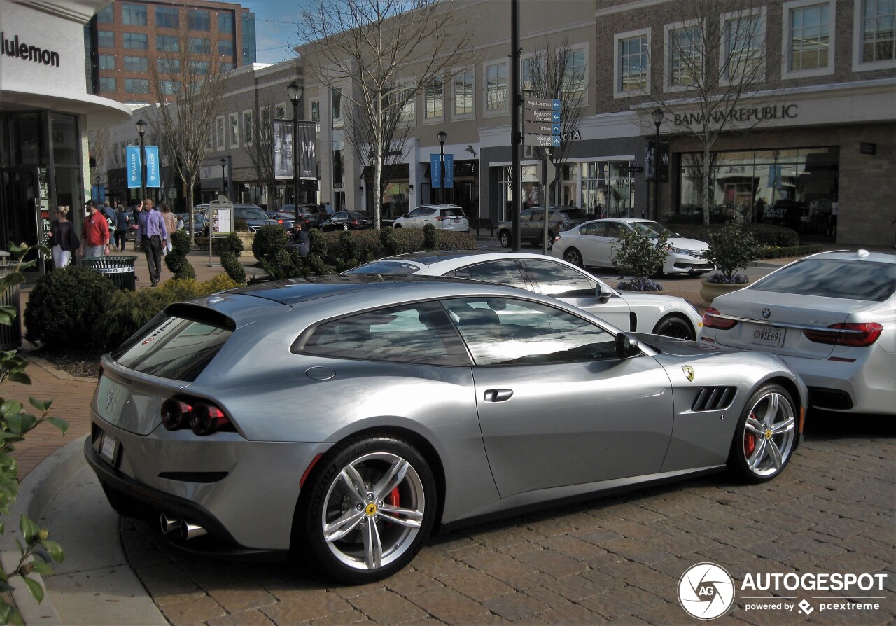 Ferrari GTC4Lusso