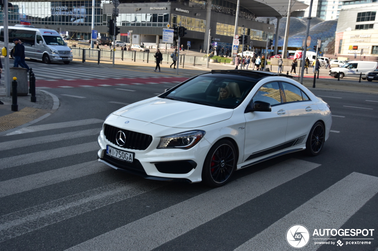 Mercedes-Benz CLA 45 AMG C117