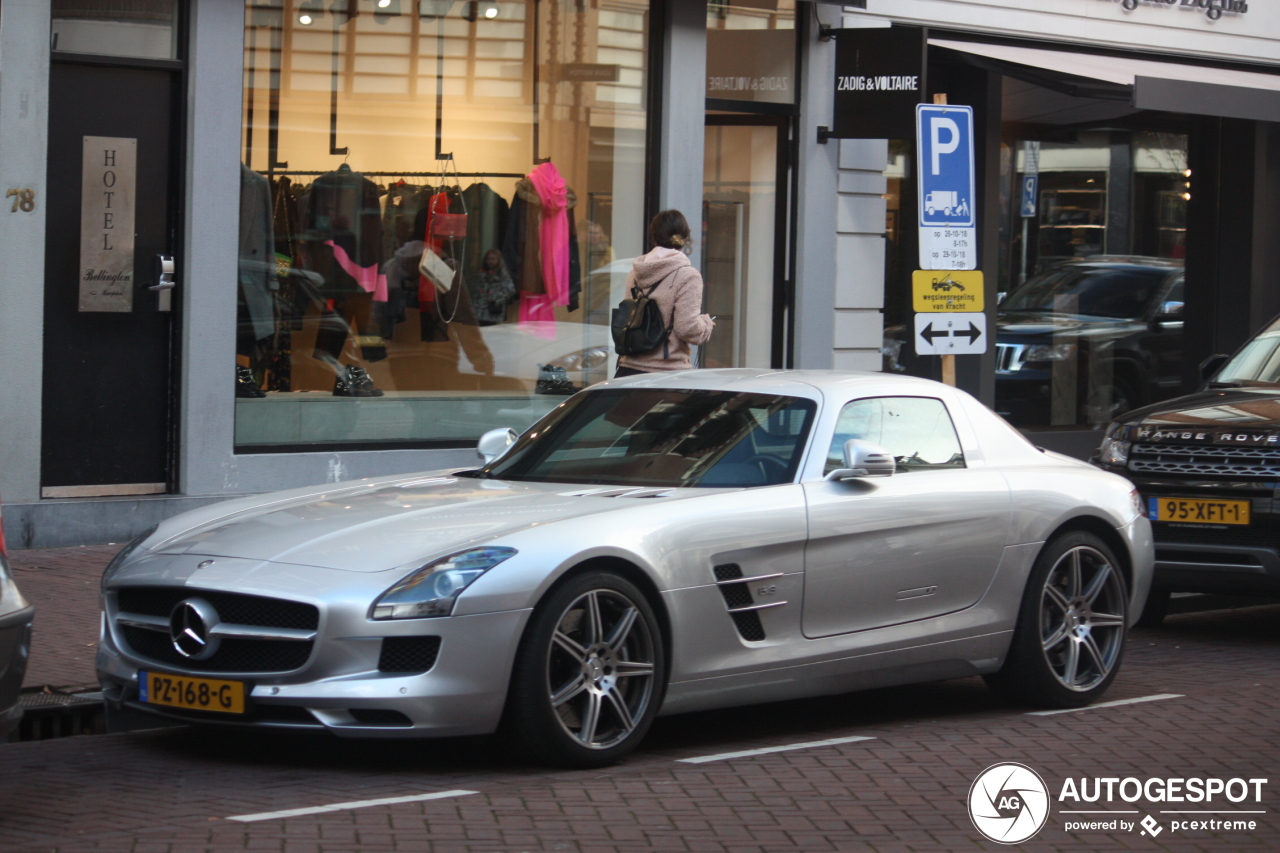 Mercedes-Benz SLS AMG