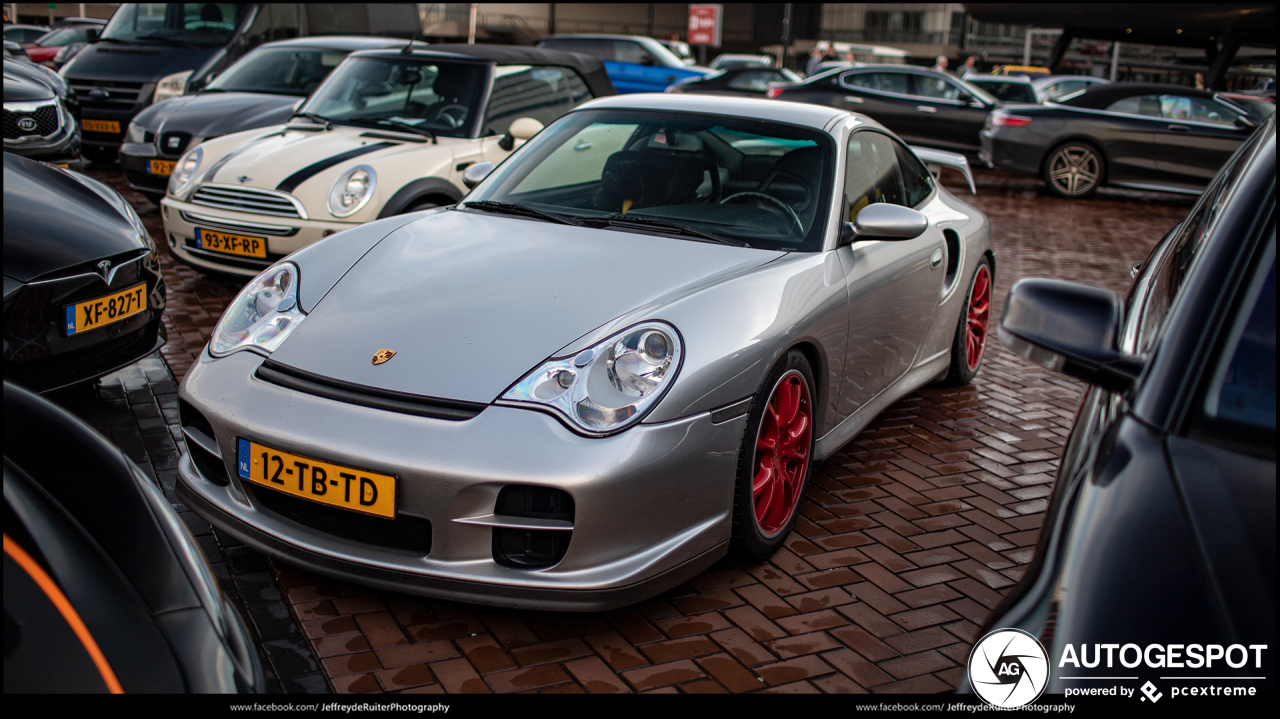 Porsche 996 GT2