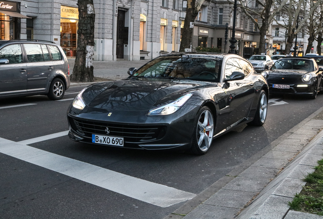 Ferrari GTC4Lusso