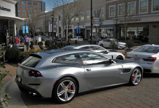 Ferrari GTC4Lusso